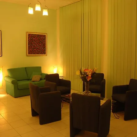 Santa Lucia Hotel 3*