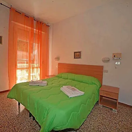 Hotel Santa Lucia 3*